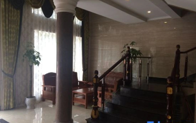 Yiduogao Hotel (Fenghua Wanda Jinzong Plaza)
