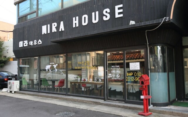 Jeju Airport Mira Guesthouse