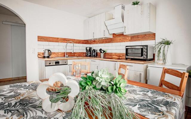 Apartments Leszek Elis 141