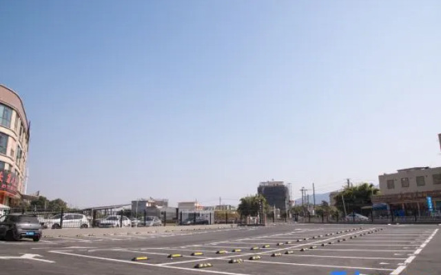 THE JI Hotel (Jieyang Chaoshan International Airport Branch)