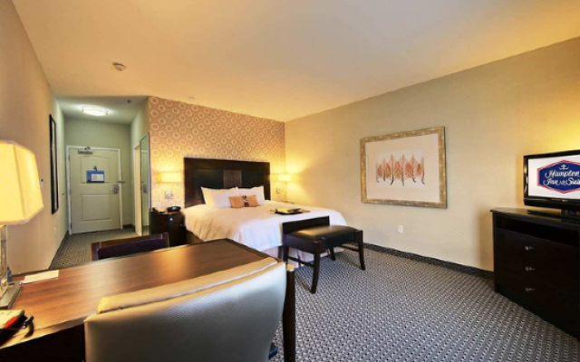 Hampton Inn & Suites Athens/Interstate 65