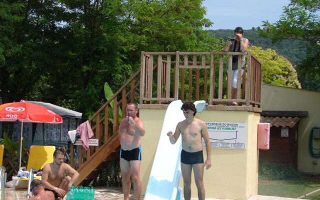 Camping Les Floralies (Ouvert du 01/04/2016 au 30/09/2016)