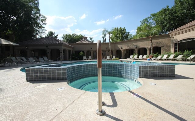 Signature 2 Bedroom Condo by RedAwning