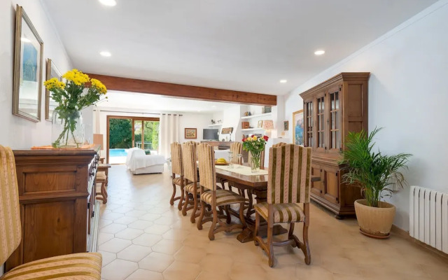 Villa Can Toni in Port de Pollen a