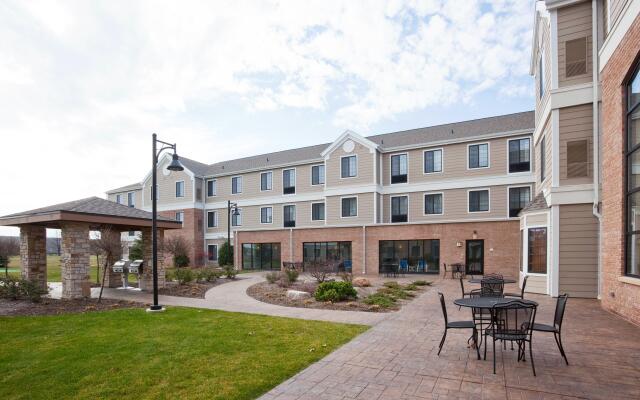 Staybridge Suites Milwaukee West-Oconomowoc, an IHG Hotel