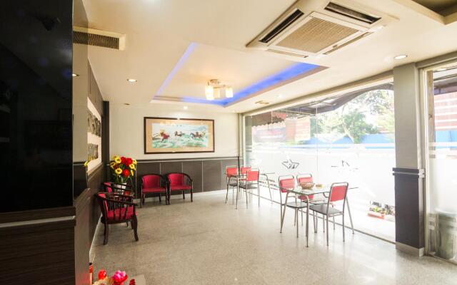 OYO 1635 New Star Hotel