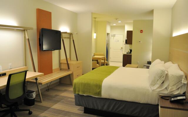 Holiday Inn Express & Suites Price by IHG