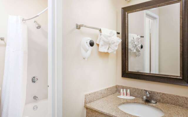 Baymont by Wyndham Peoria