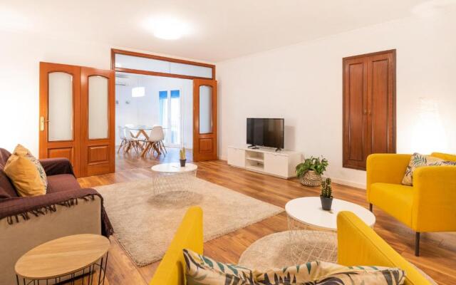 Apartamento 1º con Chill-Out frente a la Catedral