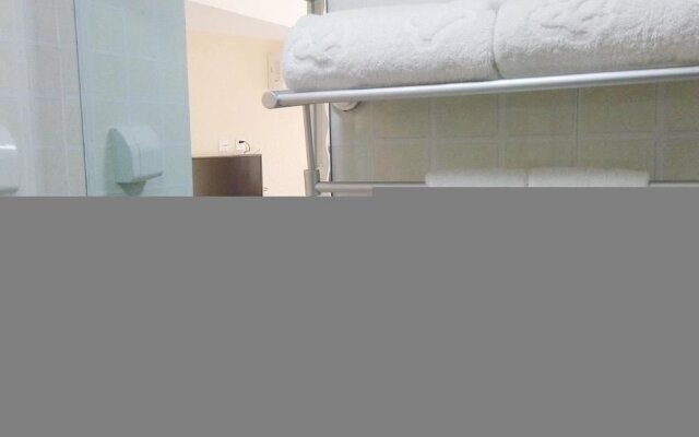 Zhengzhou Longfei Hotel