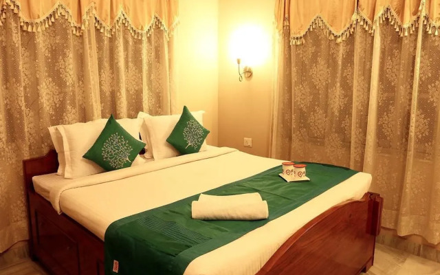 OYO 2335 Apartment Lakeplace