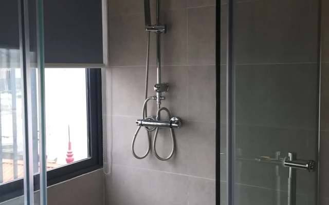 Unique Serviced Apartment
