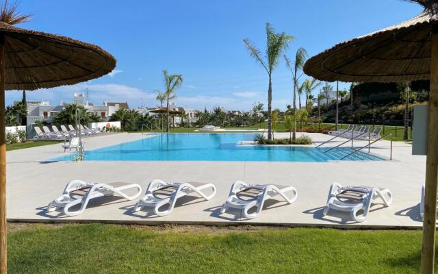 Al-401 Apartment in Alcazaba Lagoon