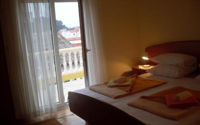 Rooms Neda
