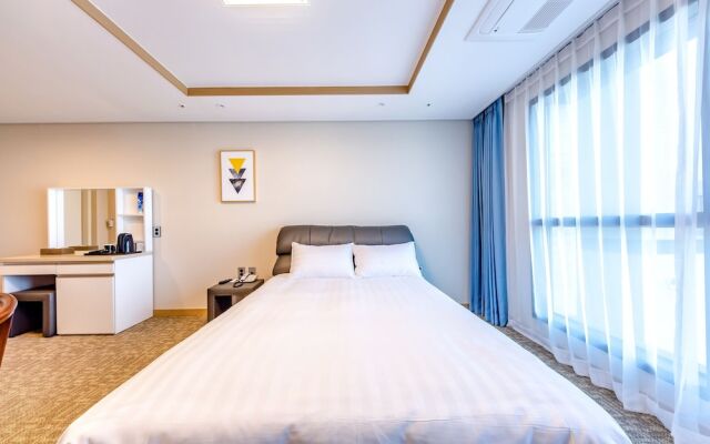 Hotel DK