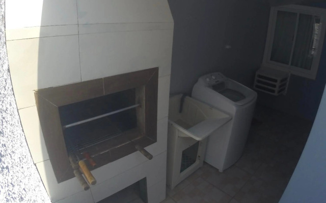 Casa no Centrinho 100m do Mar