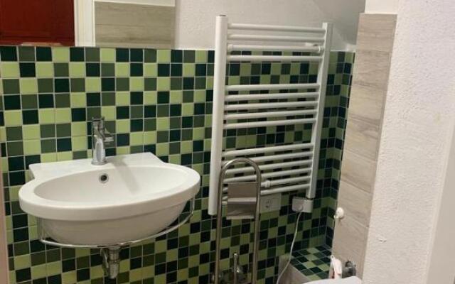 S236 - Sirolo, monolocale nei vicoli