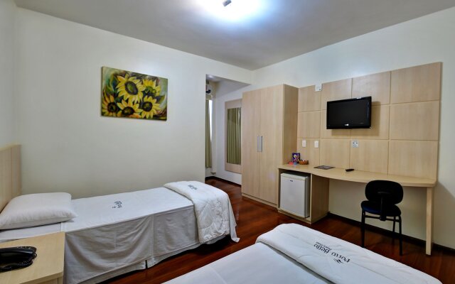 Porto Minas Hotel e Convenções