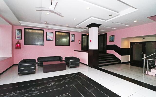 OYO 4754 Hotel Center Point