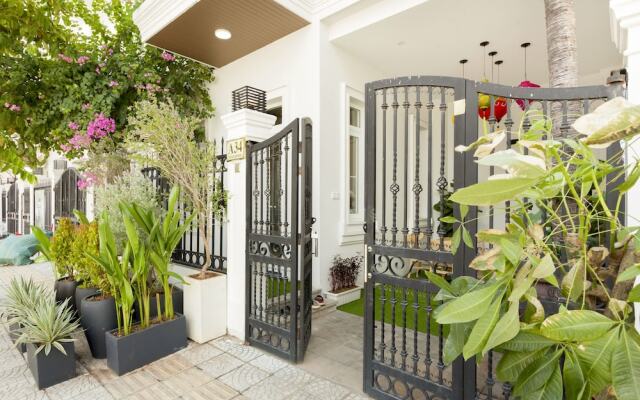 Mer Villa And Hotel Da Nang