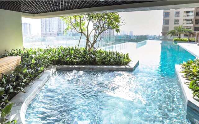 Super City Center - Free Pool Gym 8