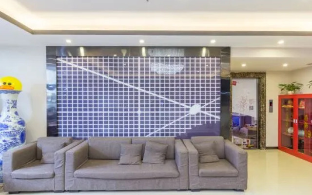 Shankee Tea Style Hotel (Qingdao Licun Commercial Street Wannianquan Road Subway Station)