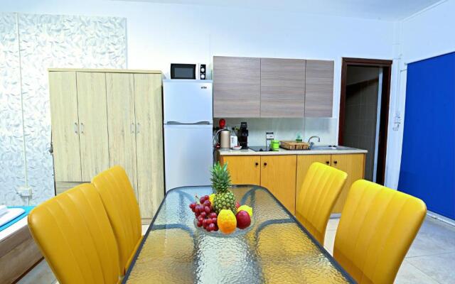 Pieris Apartments