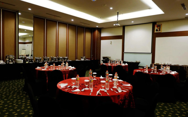 The Atrium Hotel and Resort Yogyakarta