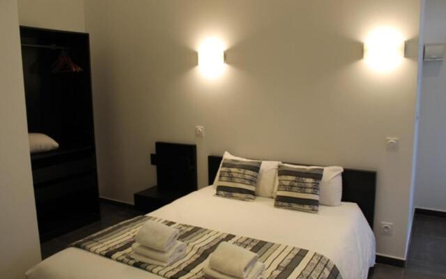 Brit Hotel Guinguet' - Lyon L'Arbresle