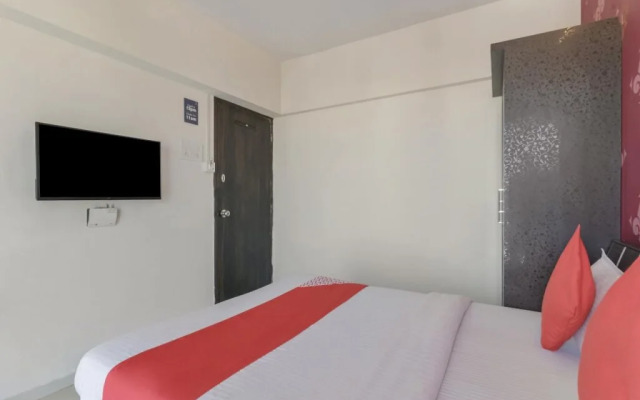 Executive Skyline Service Apartments By OYO Rooms