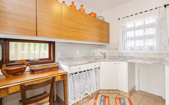 Seafront Beautiful House in Sto. Antonio Cda1647