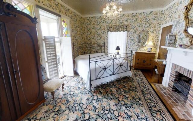 Hanna House Bed & Breakfast