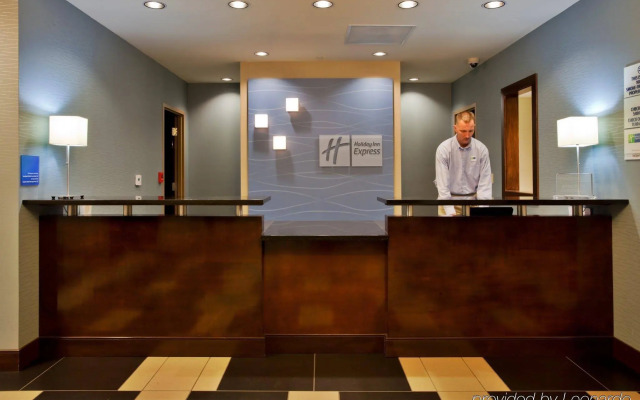 Holiday Inn Express Hotel & Suites Largo-Clearwater by IHG