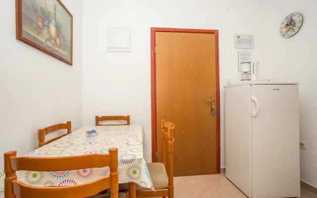 Apartments Biondić 1439