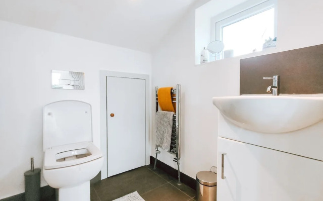 The Isabella Studio by Richmond Park