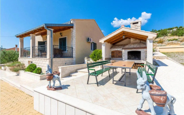 Holiday home Neoric 2