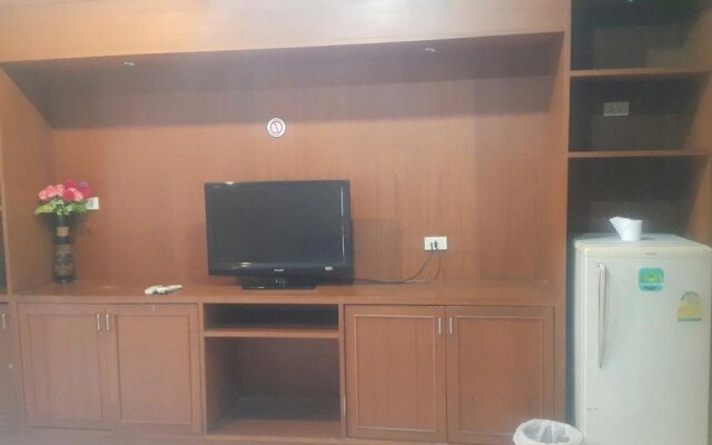 Lookchang Inn 1 (New Port Beach)