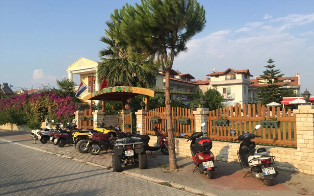Yaprak Hotel