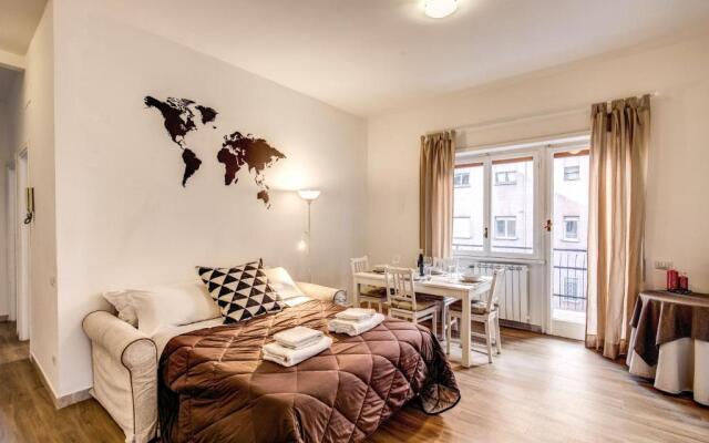 Aura Paradise Apartment