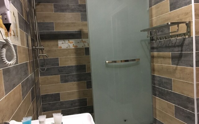 Kanyi Guest House