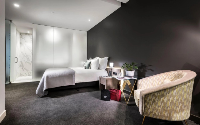 The Melbourne Hotel