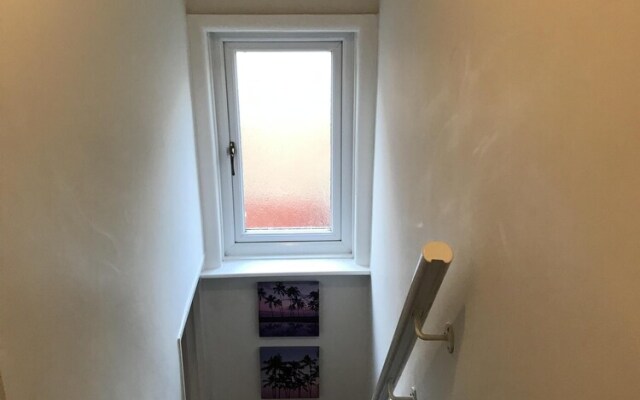 3 Bedroom House Close to M6 & M55