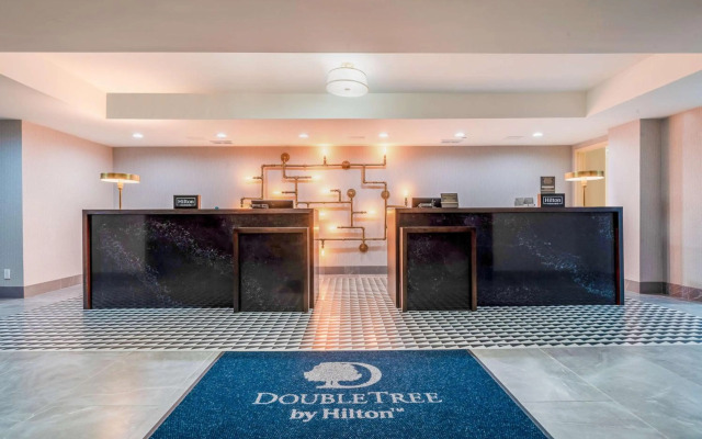 DoubleTree by Hilton South Charlotte Tyvola