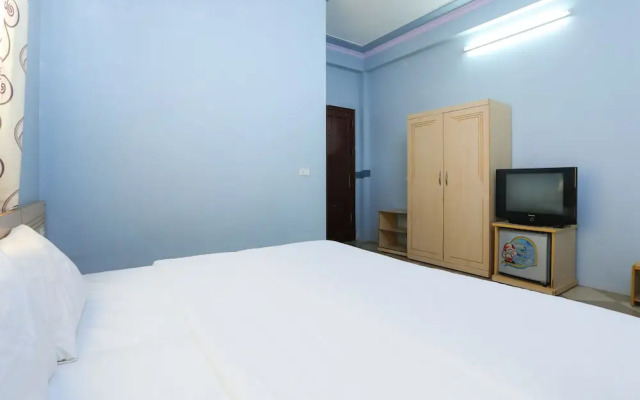 OYO 593 Bach Duong Hotel