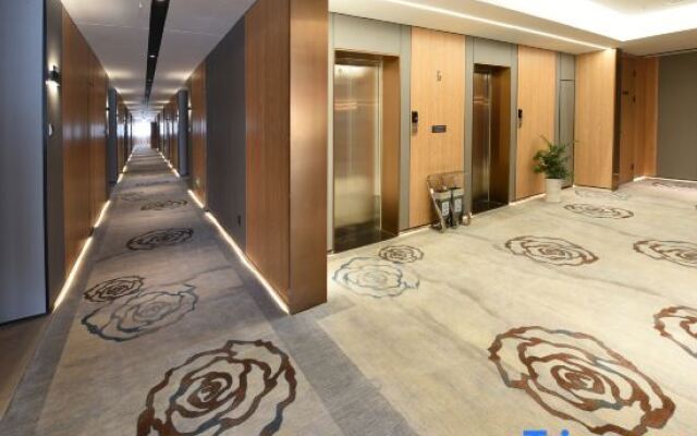 Xiong Zhen Hotel