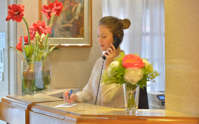 Hotel Renoir*** Paris Montparnasse