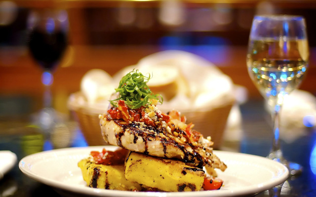 Radisson Rochester Riverside