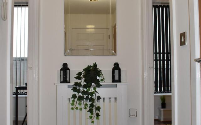 Penthouse 1-bed Apartment With Amazing Views