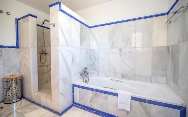 La Perla De La Bahia 912