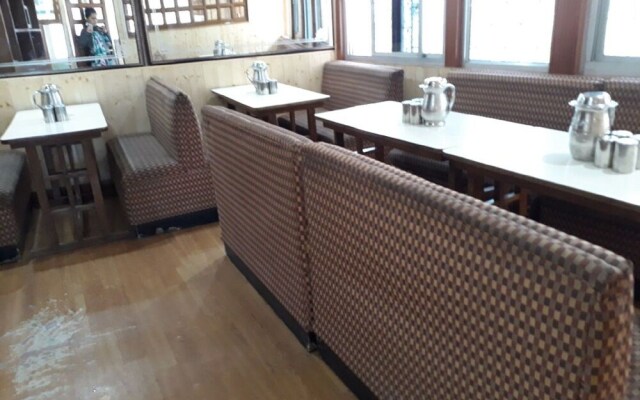Goroomgo City Inn Shimla